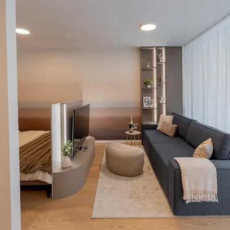 Castle&river Luxe-vydrica * Bratislava