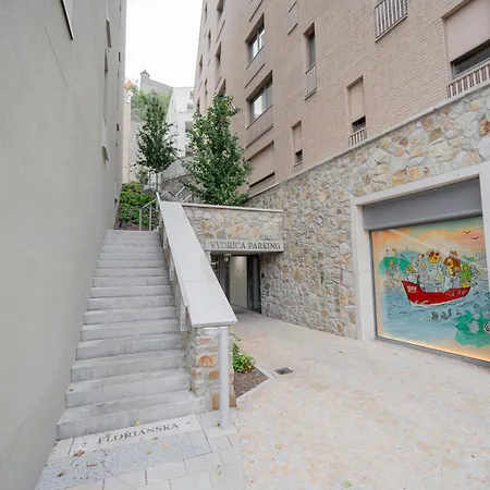 Castle&river Luxe-vydrica Lägenhet *